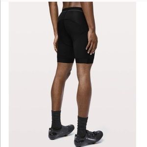 Men’s medium city to summit liner short
